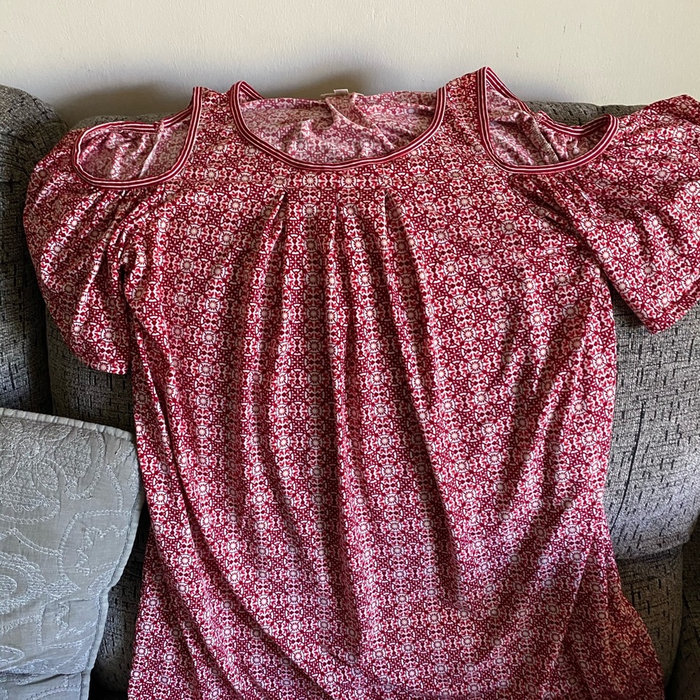 Cold shoulder max studio dress